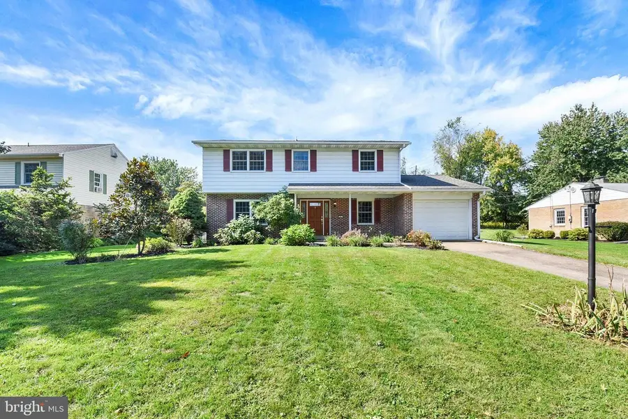 21 Oakwood Ave, Mechanicsburg, PA 17055 - #2