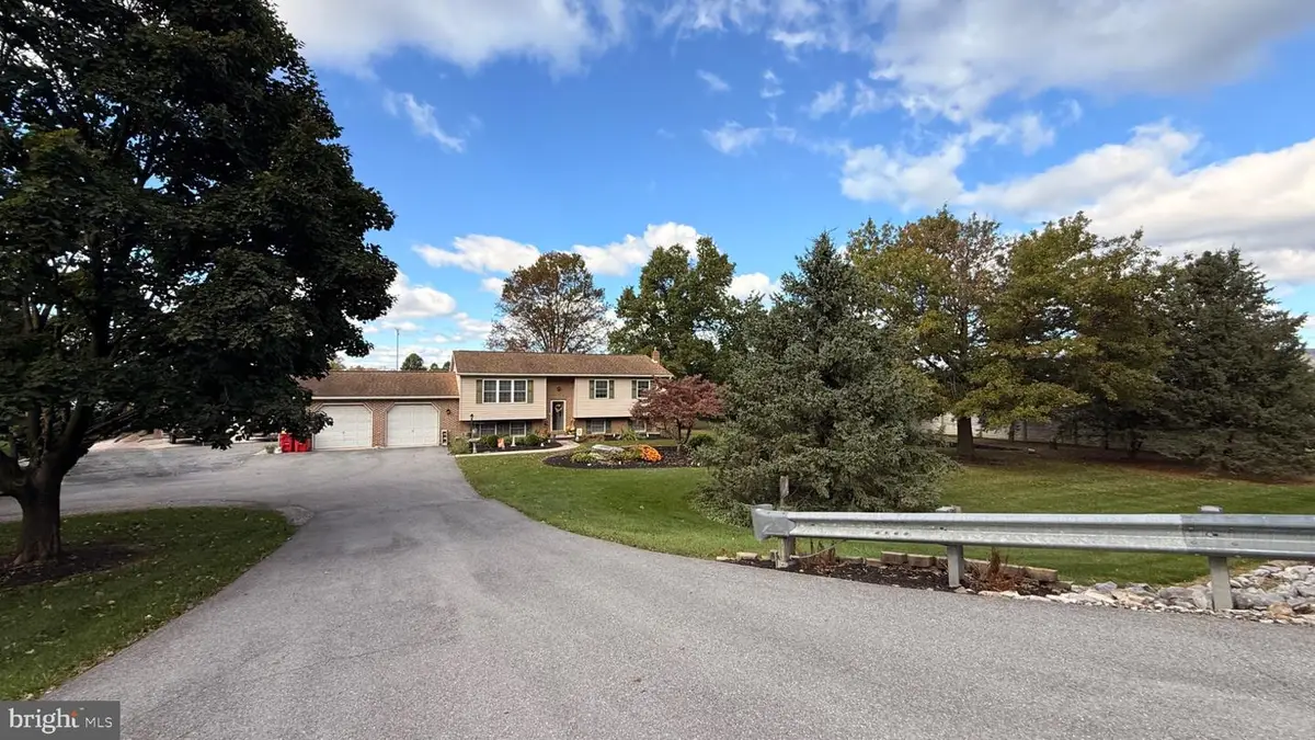 352 Mcallister Church Rd, Carlisle, PA 17015 - #1