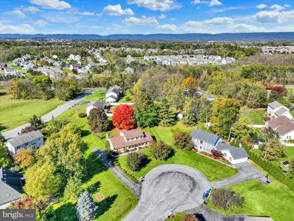 3 Buttonwood Ct, MECHANICSBURG, PA 17050