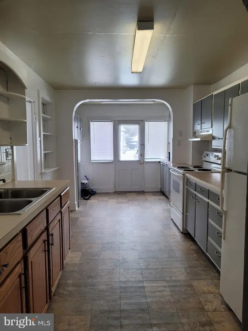 320 E Orange St, Shippensburg, PA 17257 - #2
