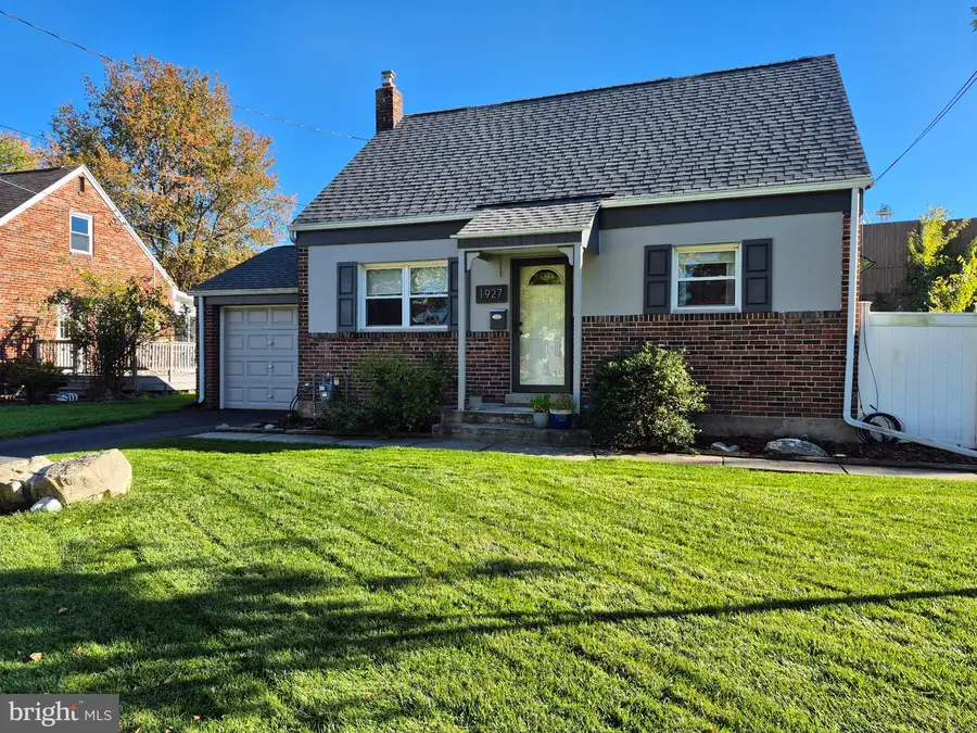 1927 Princeton Ave, Camp Hill, PA 17011 - #2