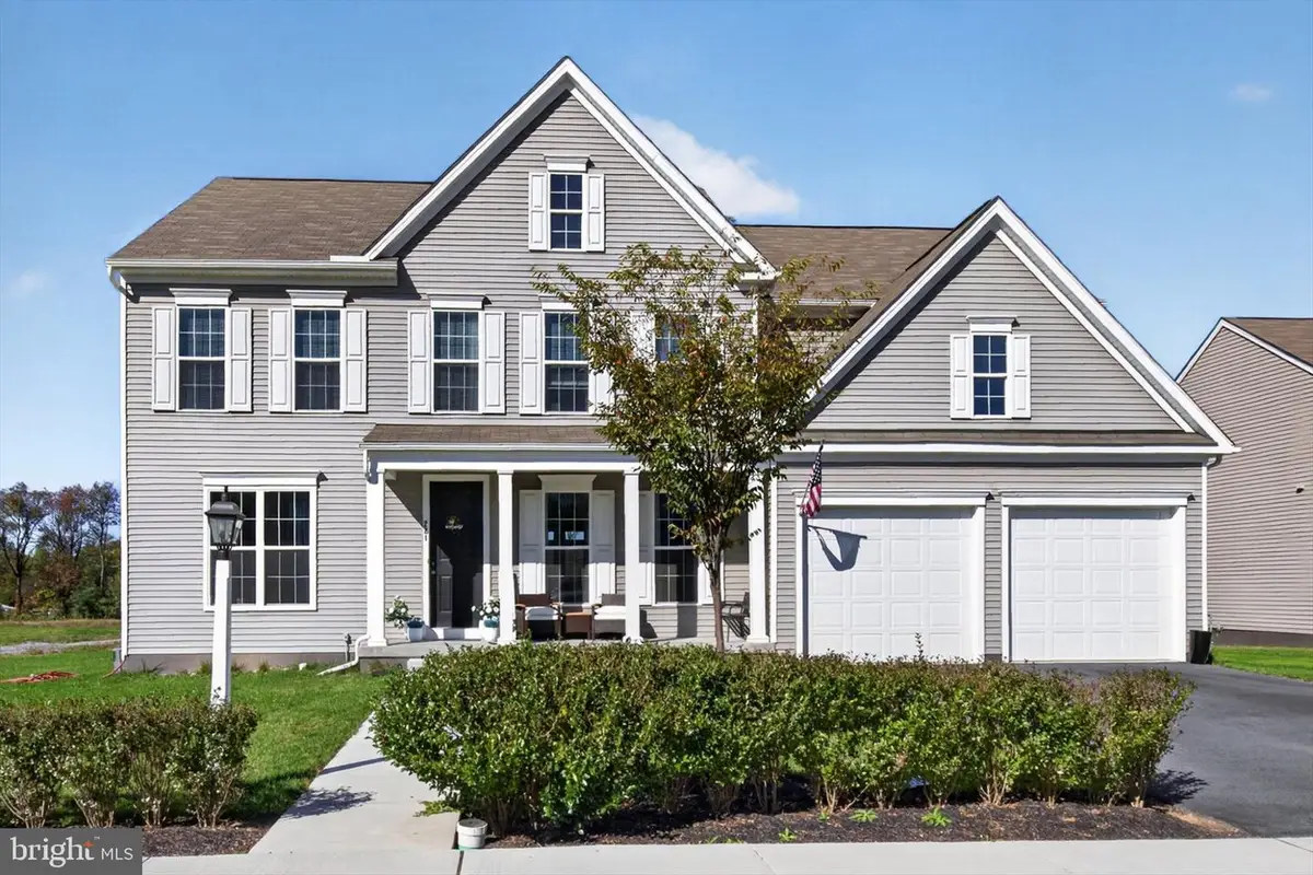 221 Moorefield St, Mechanicsburg, PA 17055 - #1