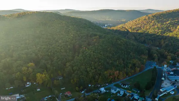 Mountain St, MOUNT HOLLY SPRINGS, PA 17065