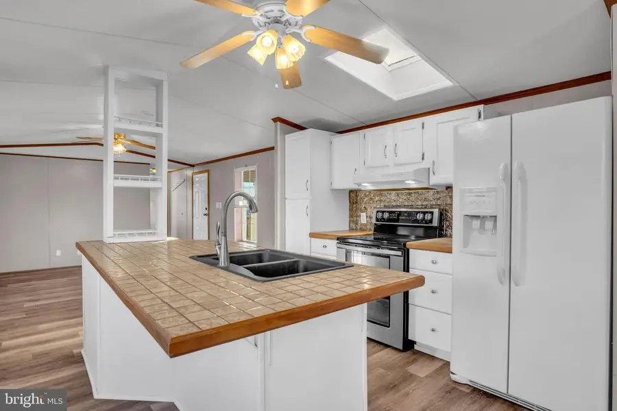 426 Old Mill Rd, Carlisle, PA 17015 - #2