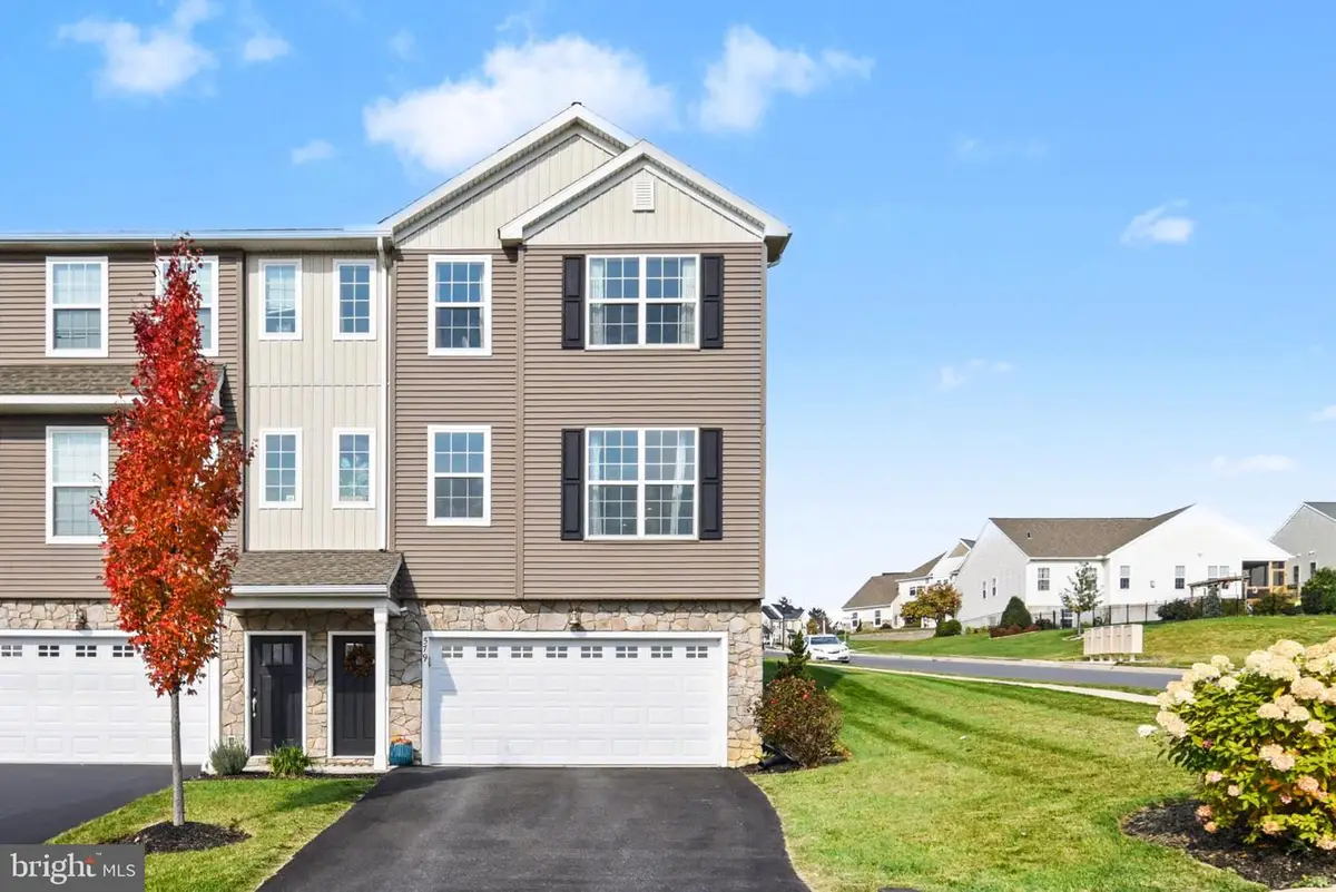 579 Brook Shire Ct, Mechanicsburg, PA 17055 - #1