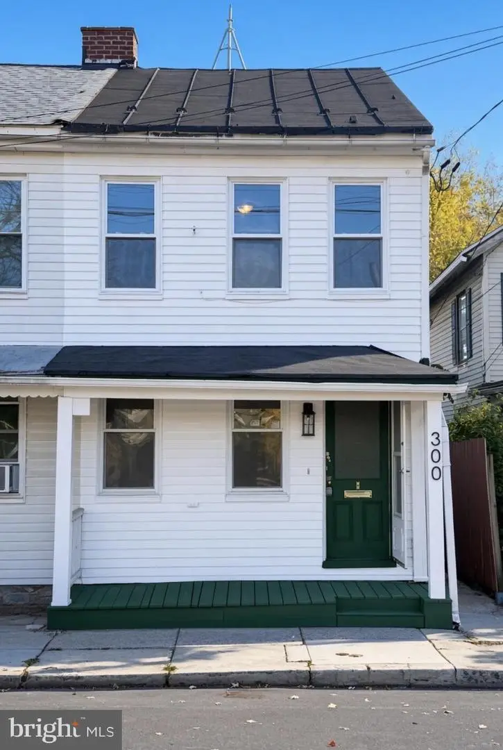 300 E Louther St, Carlisle, PA 17013 - #1