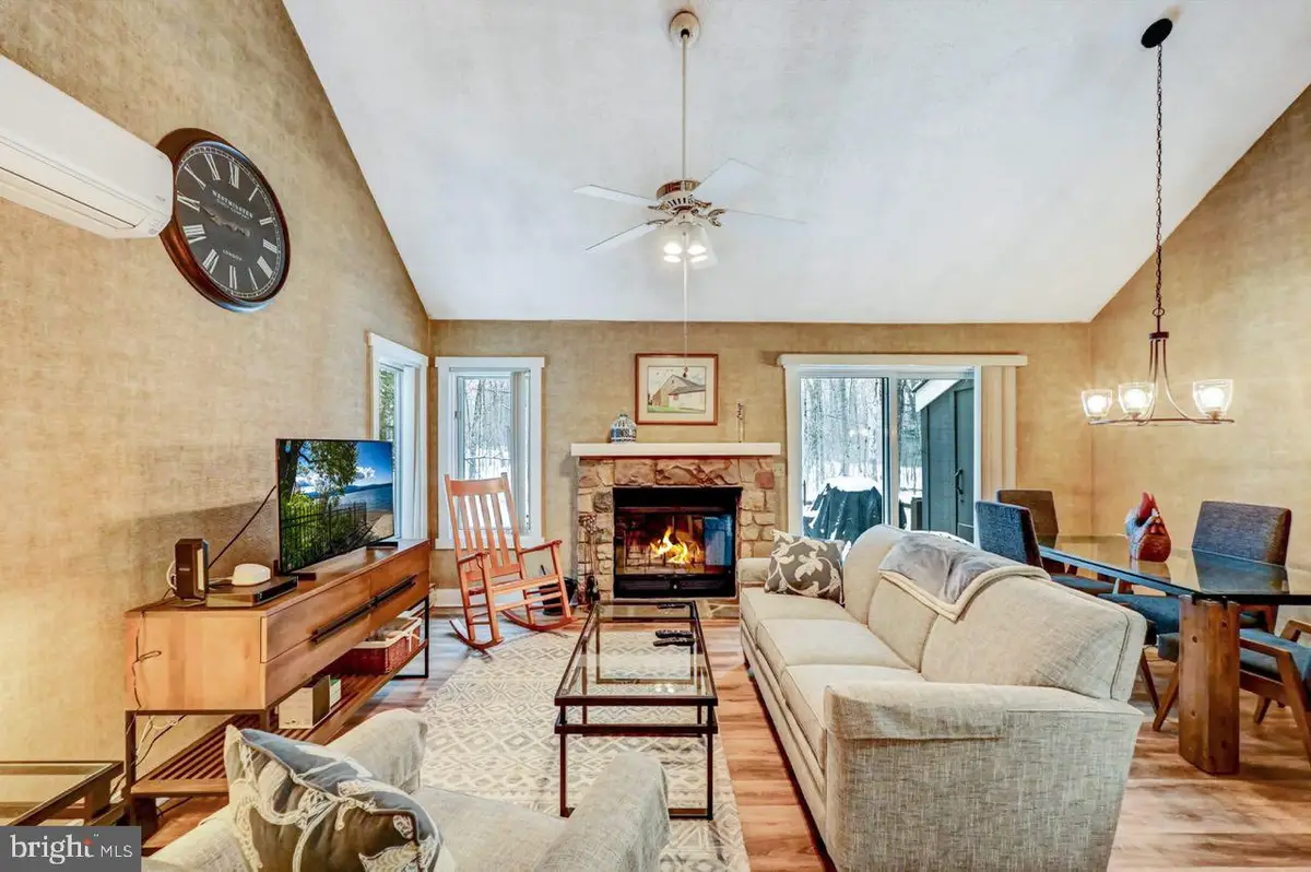 42 Alpine, Lake Harmony, PA 18624 - Image #1