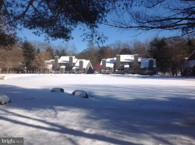 390 Snow Ridge Cir, Lake Harmony, PA 18624 - Image #1