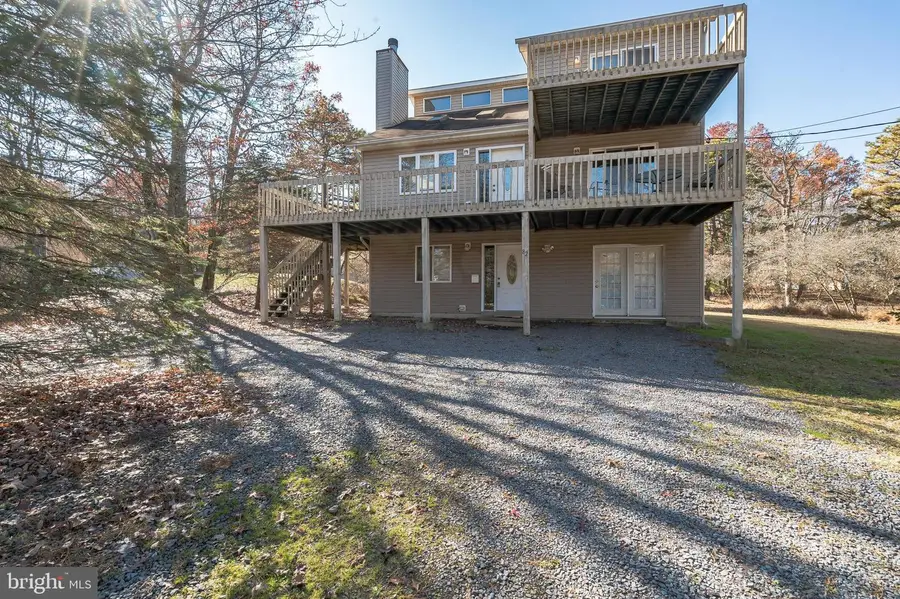 82 Lindbergh Cir, Albrightsville, PA 18210 - Image #2