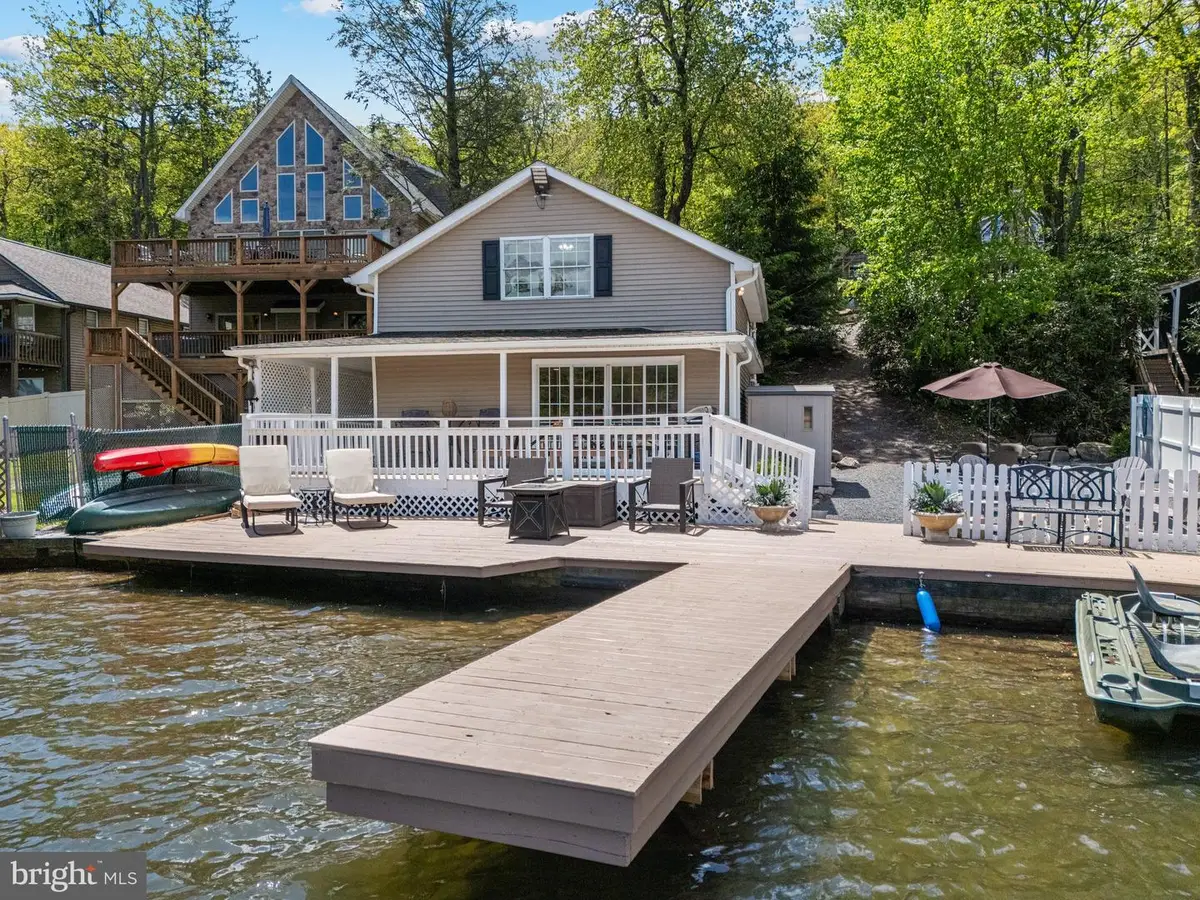 34 S Lake Dr, Lake Harmony, PA 18624 - Image #1