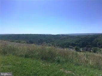 12 Robert Henry Cir, LEHIGHTON, PA 18235