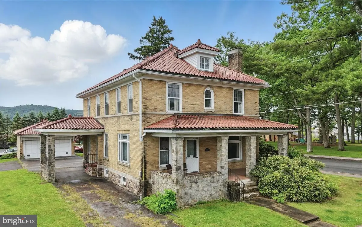 639 Iron St, Lehighton, PA 18235 - Image #1