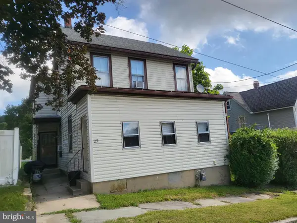 25 E 5th St, JIM THORPE, PA 18229