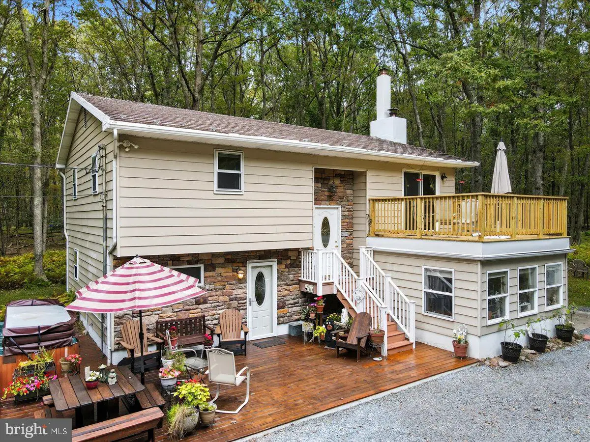 135 Dogwood Dr, Jim Thorpe, PA 18229 - Image #1