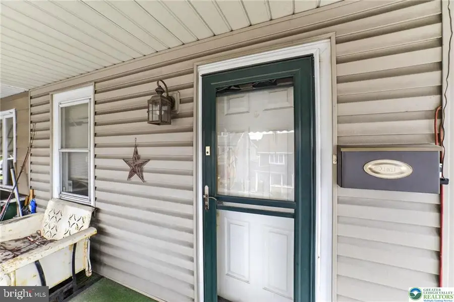 260 E Abbott St, Lansford, PA 18232 - Image #3