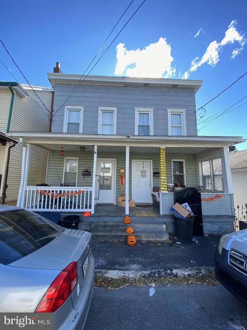 207 - 209 E Mcmurtrie St, Summit Hill, PA 18250 - Image #3