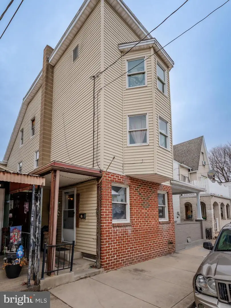 221 E Bertsch St, Lansford, PA 18232 - Image #1