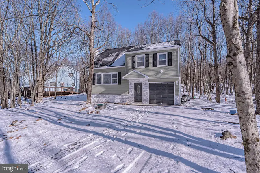 64 Shawnee Trl, Albrightsville, PA 18210 - Image #2