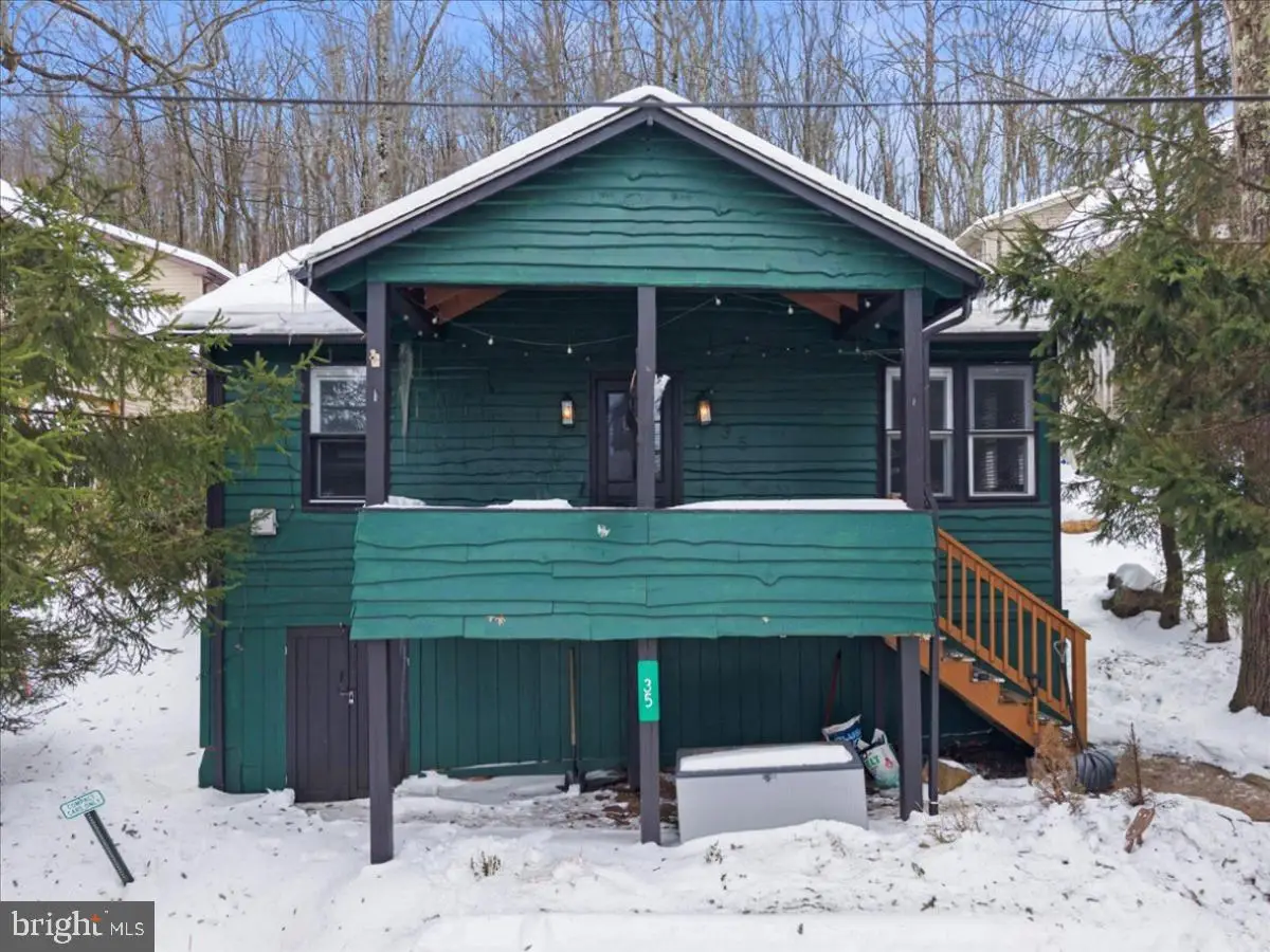 35 S Lake Dr, Lake Harmony, PA 18624 - #1