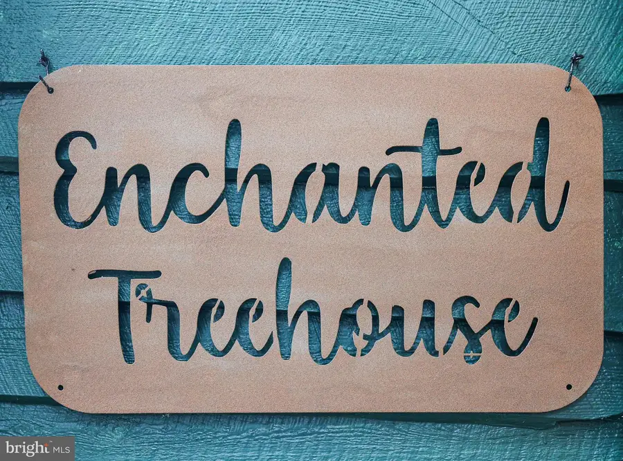 35 S Lake Dr, Lake Harmony, PA 18624 - #2