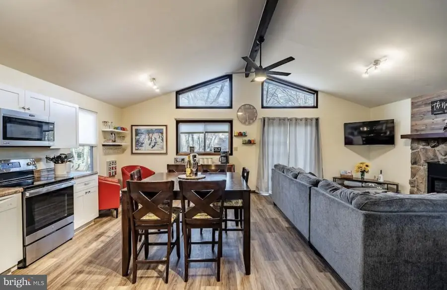 17 Van Doren Mews, Albrightsville, PA 18210 - #2