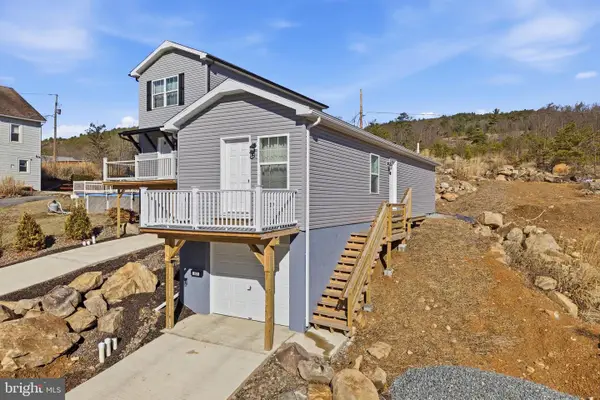 1021 Princeton Ave, PALMERTON, PA 18071