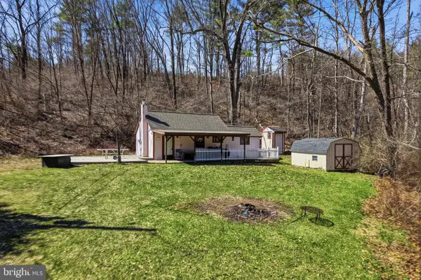 1850 Spruce Hollow Rd, PALMERTON, PA 18071