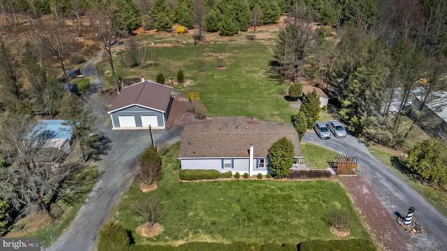 530 W Sunset Rd, Lehighton, PA 18235 - #2