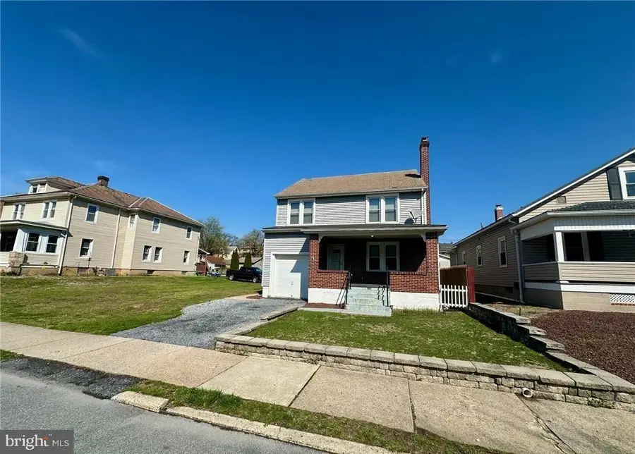 711 Franklin Ave, Palmerton, PA 18071 - #2