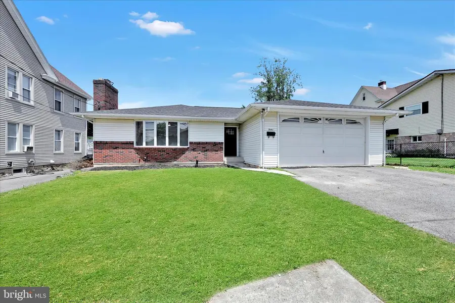 12 W 10th St, Jim Thorpe, PA 18229 - #3
