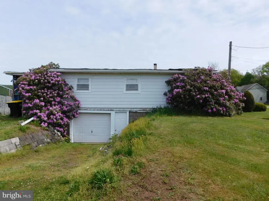 3551 Quakake Rd, Weatherly, PA 18255 - #2
