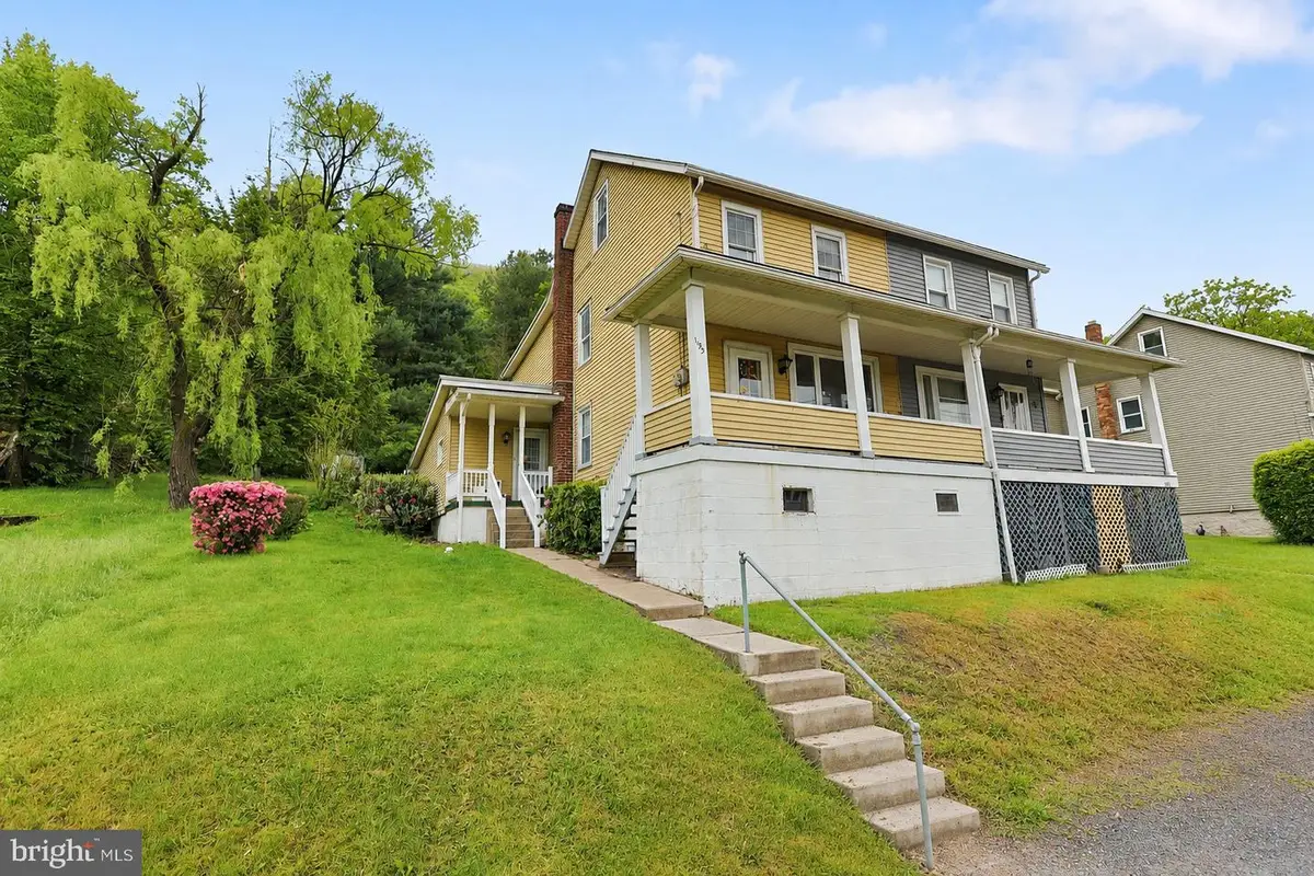 195 Yard St, Nesquehoning, PA 18240 - #1