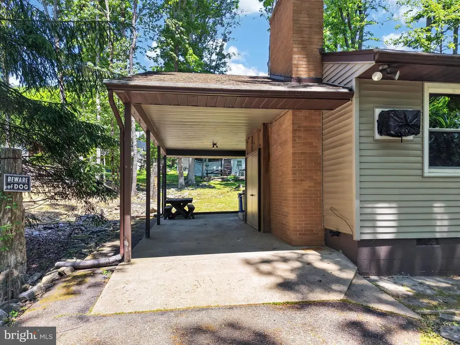 18 White Oak Rd, Nesquehoning, PA 18240 - #2