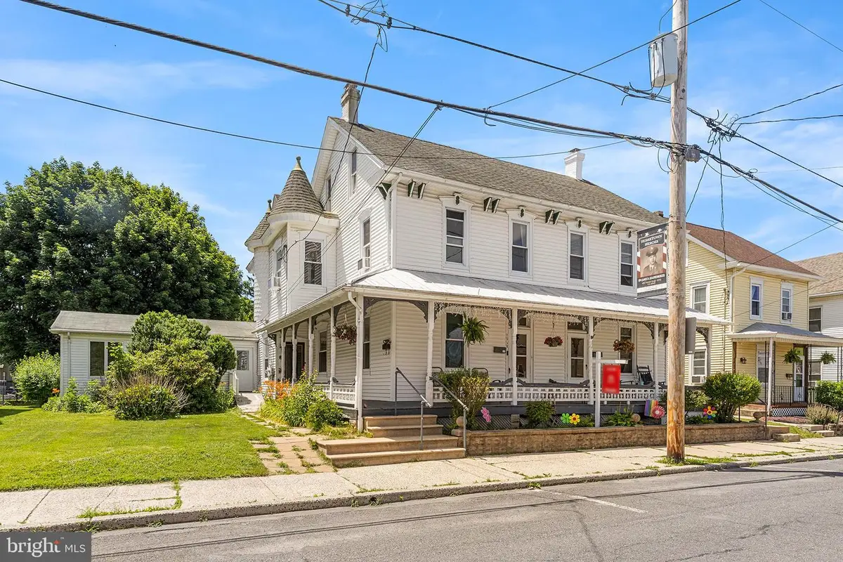 154-156 S Fourth St, Lehighton, PA 18235 - #1