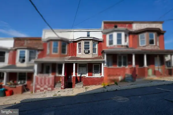 5 N Walnut St, LANSFORD, PA 18232