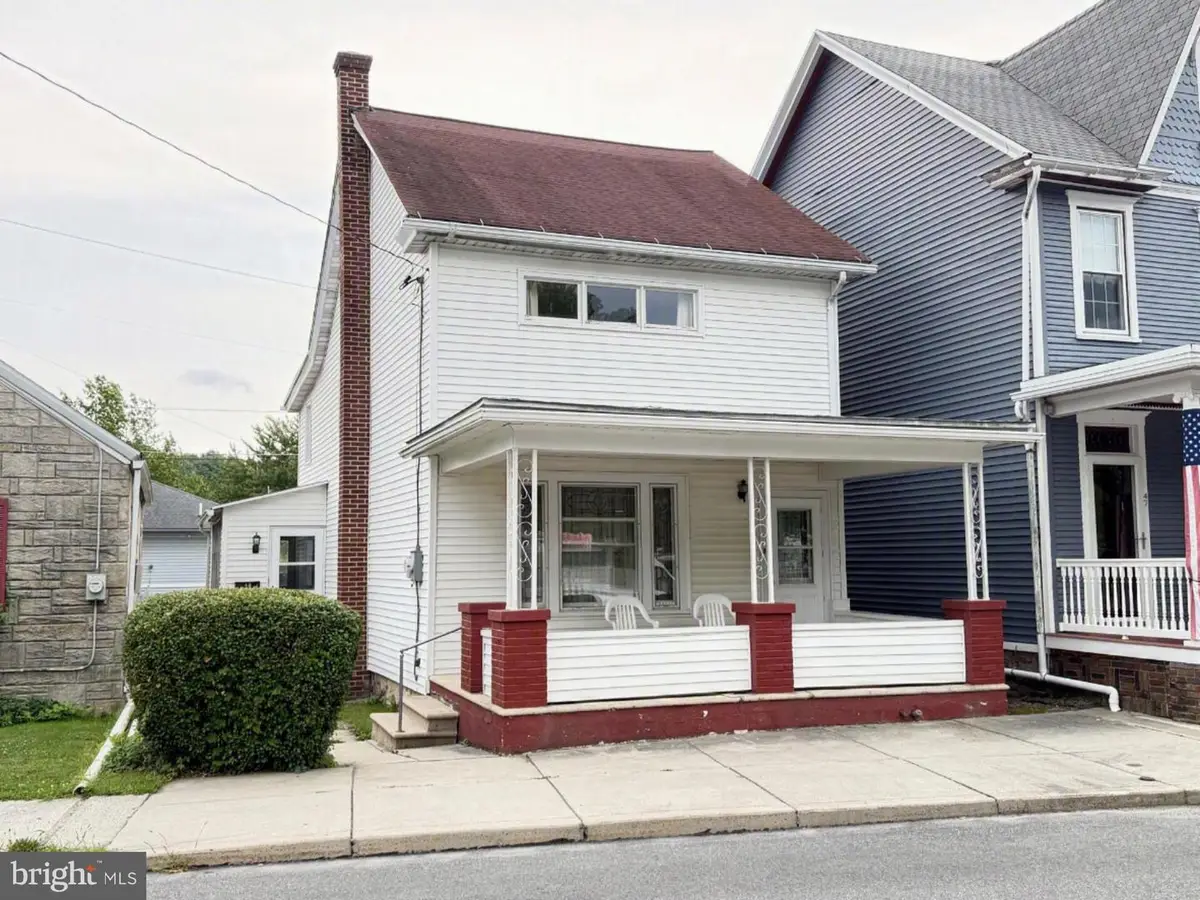 45 W Holland St, Summit Hill, PA 18250 - #1