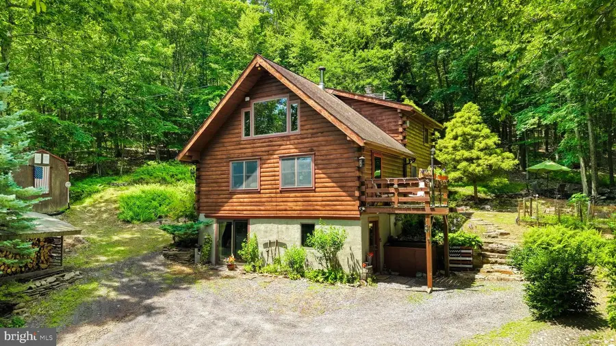 230 W Creek Dr, Lehighton, PA 18235 - #2