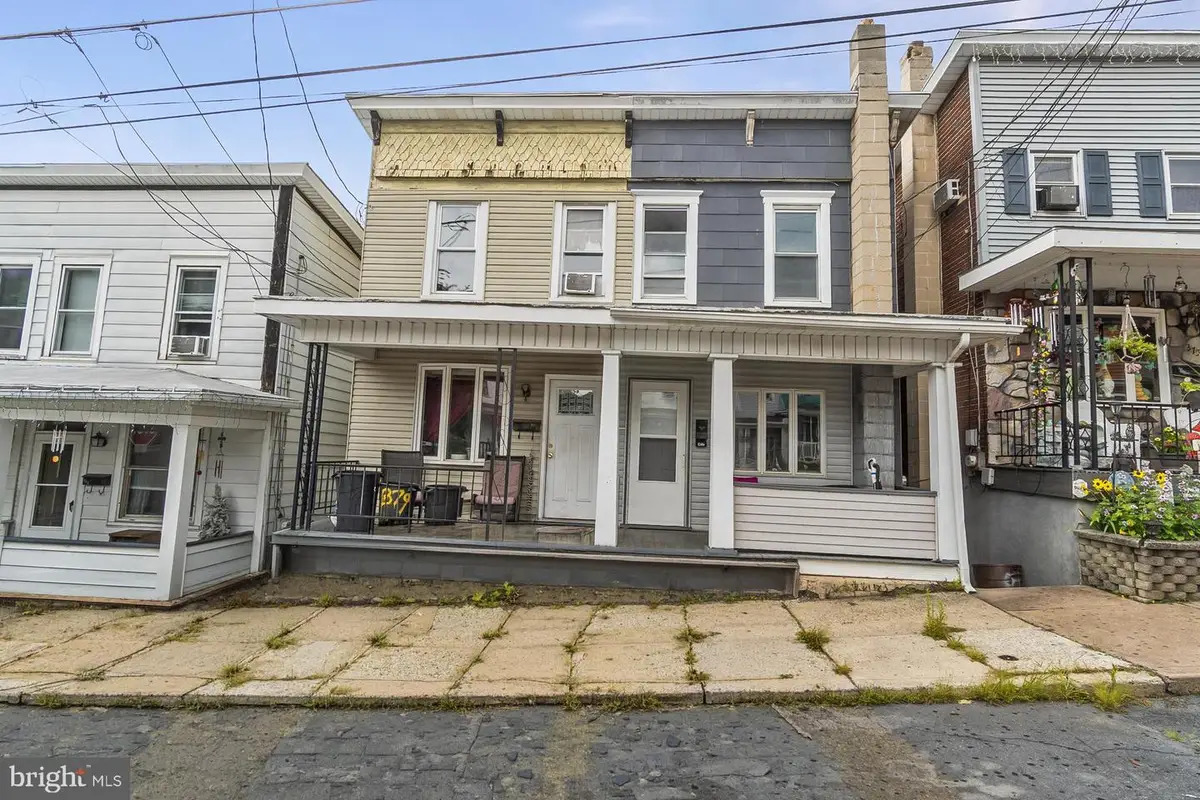 377-379 W Ridge St, Lansford, PA 18232 - #1
