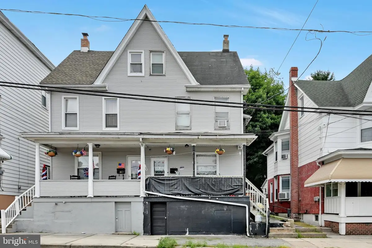354 W Bertsch St, Lansford, PA 18232 - #1