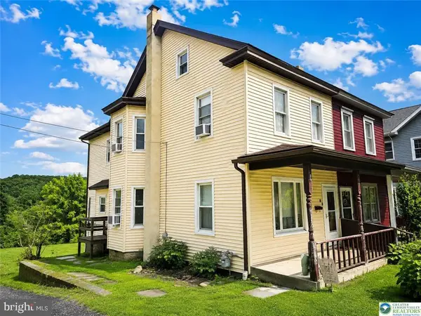 729 N 1st St, LEHIGHTON, PA 18235