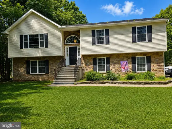 1145 Stagecoach Rd W, LEHIGHTON, PA 18235