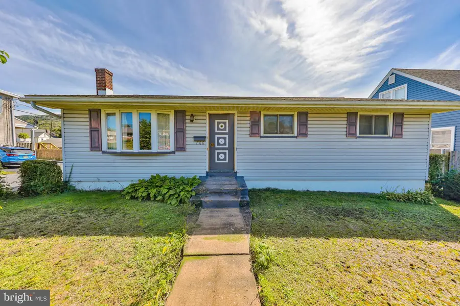 766 Franklin Ave, Palmerton, PA 18071 - #2