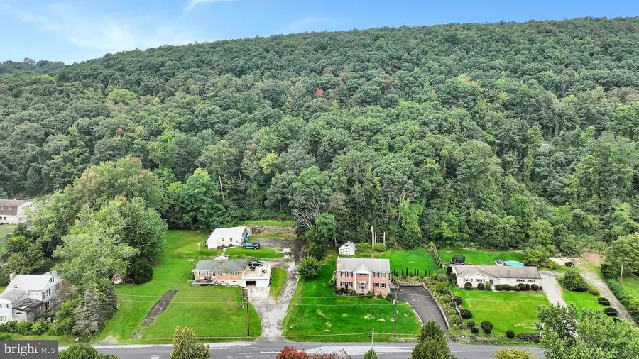 170 W White Bear Dr, Summit Hill, PA 18250 - #3