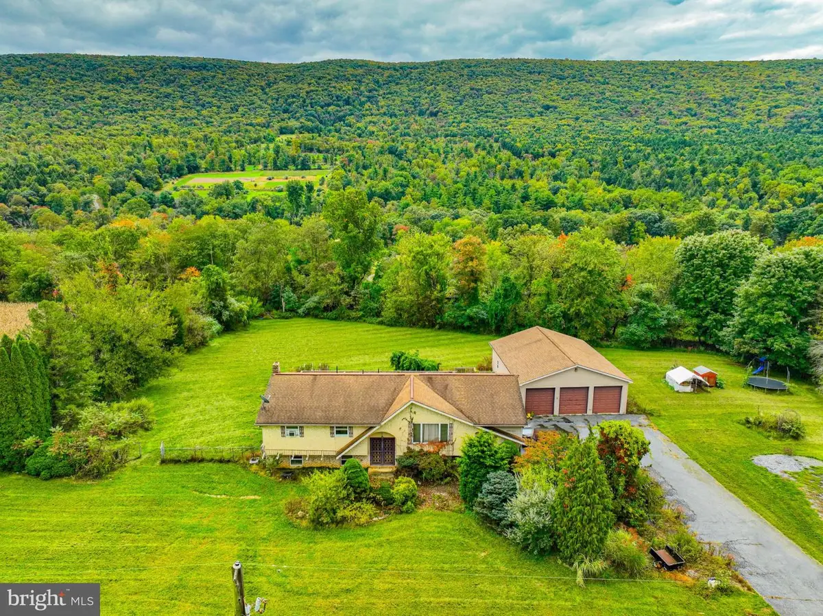 1965 Lower Smith Gap Rd, Lower Towamensing, PA 18058 - #1