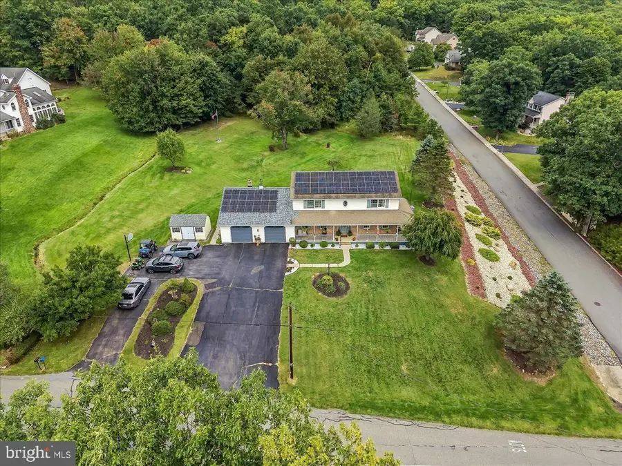 322 W 10th St, Jim Thorpe, PA 18229 - #2