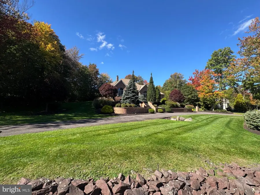 235 Wolf Hollow Rd, Lake Harmony, PA 18624 - #3