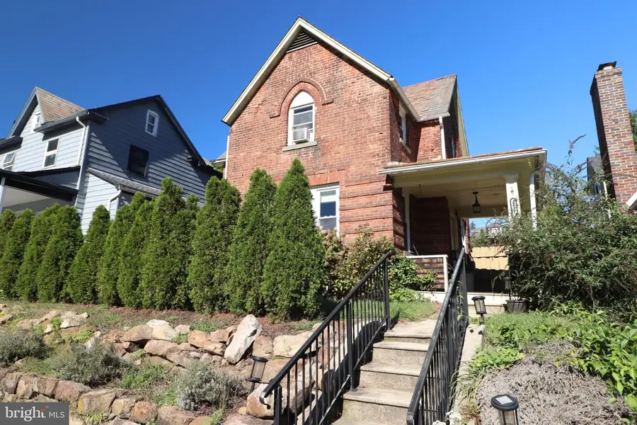 211 Lafayette Ave, Palmerton, PA 18071 - #2