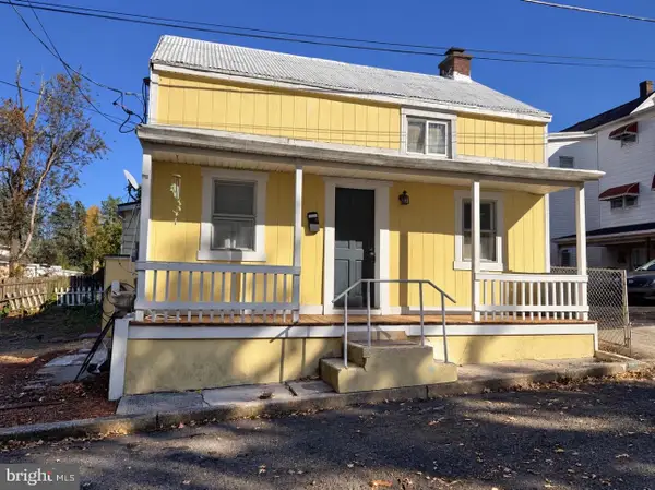 17 N Holland St N, NESQUEHONING, PA 18240