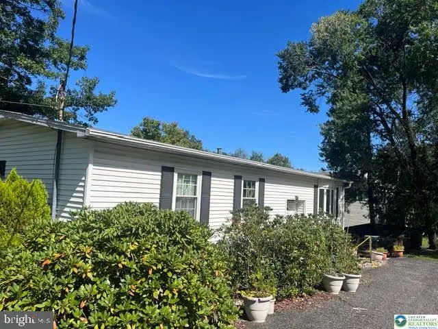 188 Yard St, Nesquehoning, PA 18240 - #2