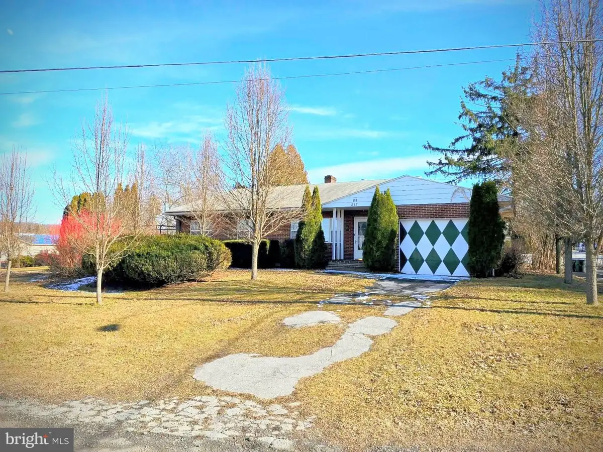 517 W Presqueisle St, Philipsburg, PA 16866 - #1